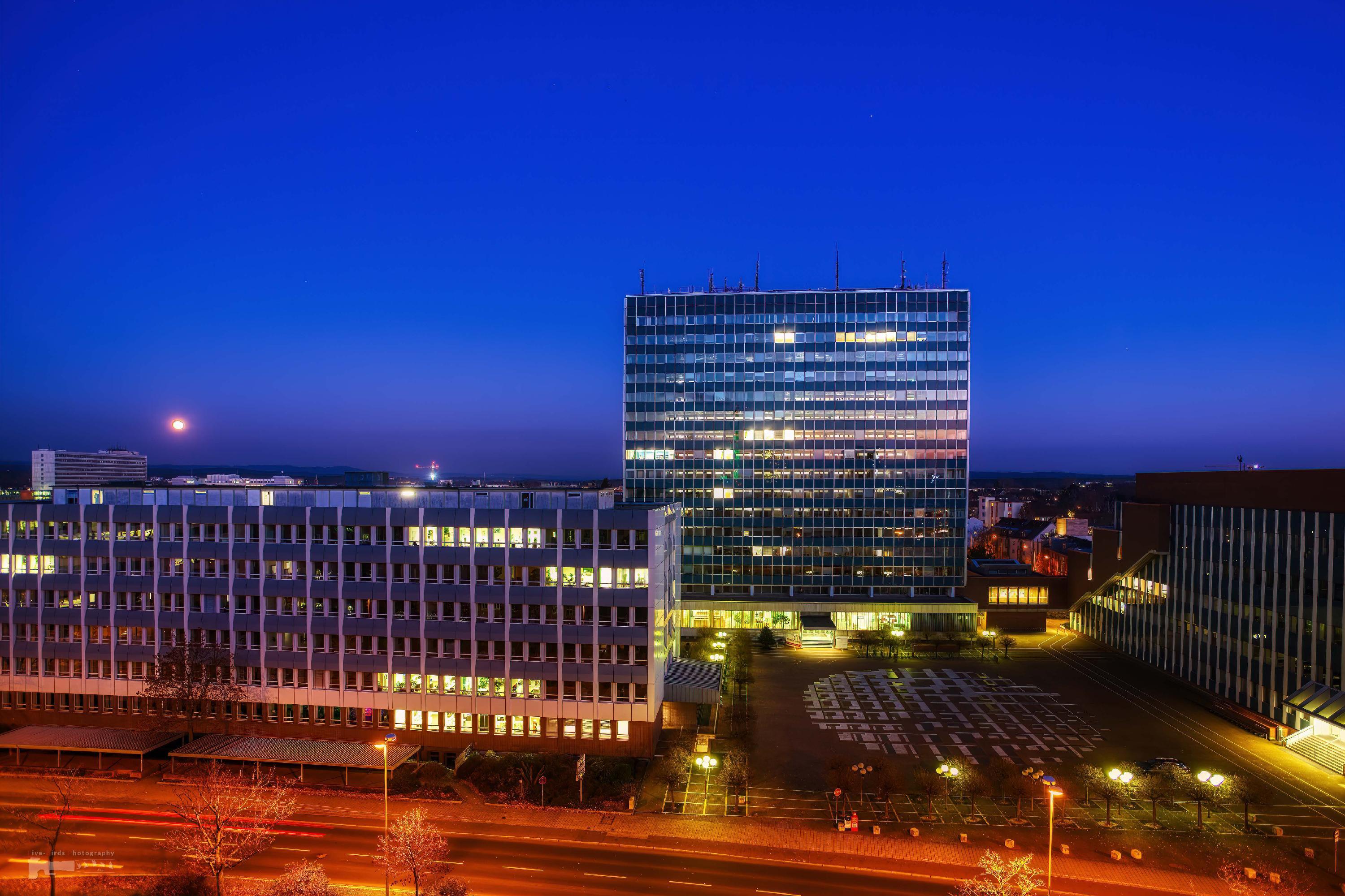 Sorgsam komponierte Nachtaufnahmen, hier von Dirk Fritsche, sorgen für emotionale Momente.