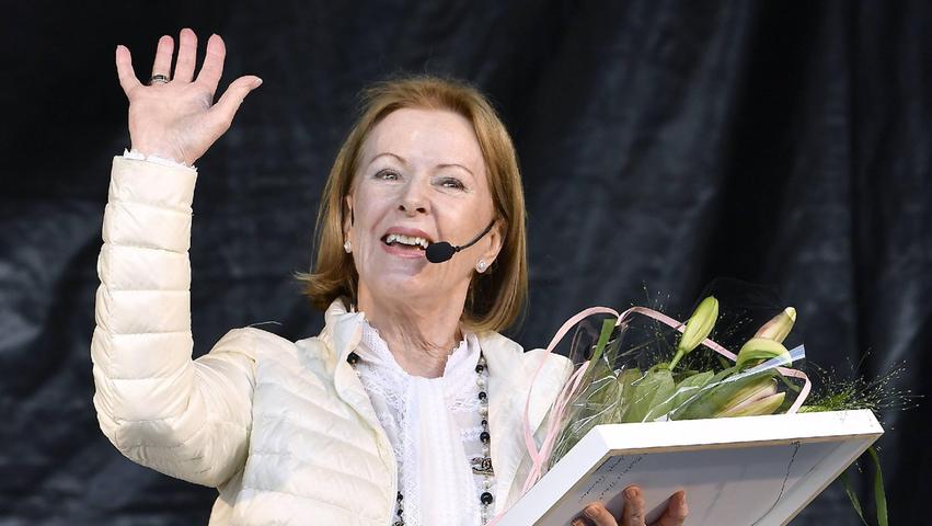 Anni-Frid Lyngstad in ihrer Heimstadt Torshälla (Schweden) im Jahr 2017.  