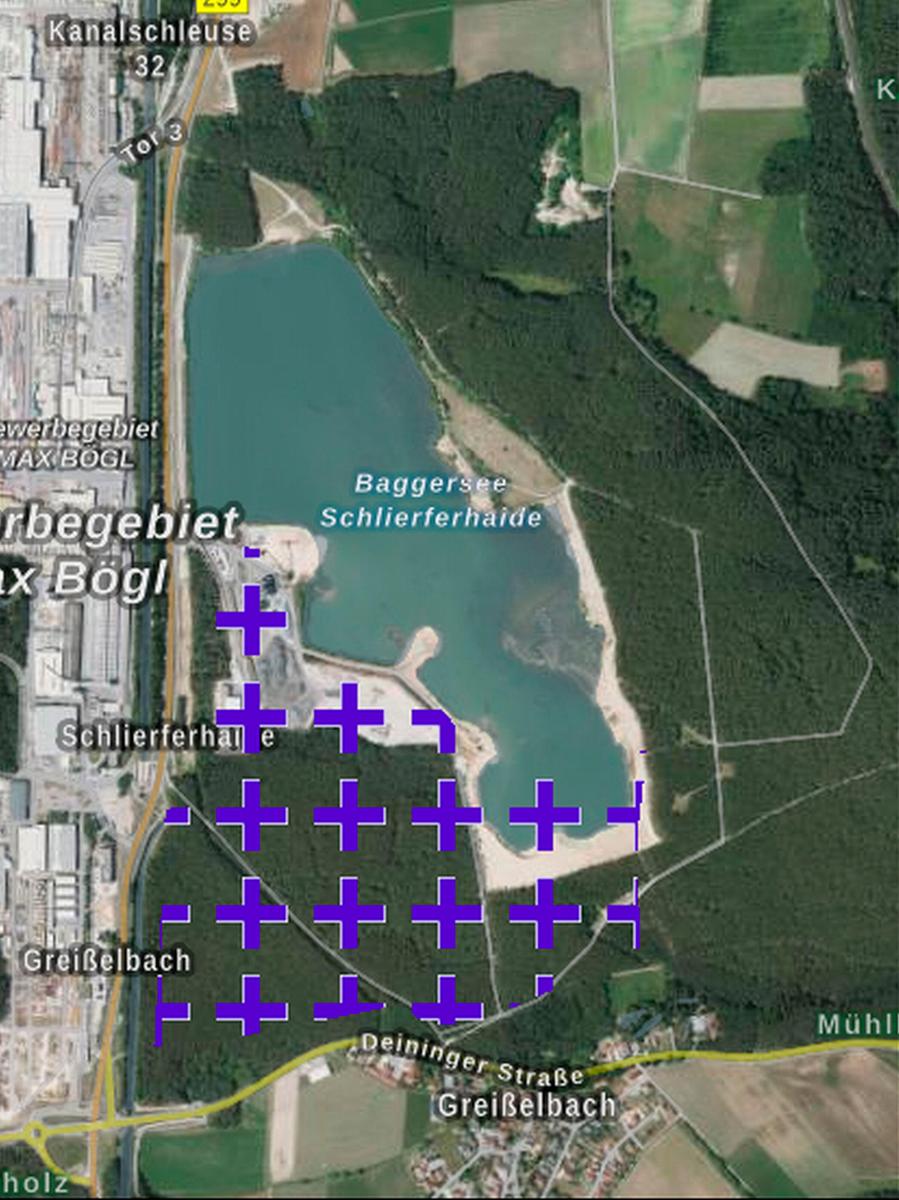 Die blauen Kreuze markieren die Vorbehaltsfläche für den Sandabbau in der Schlierferheide laut Regionalplan. Das Waldgebiet auf der Ostseite ist hingegen tabu.  