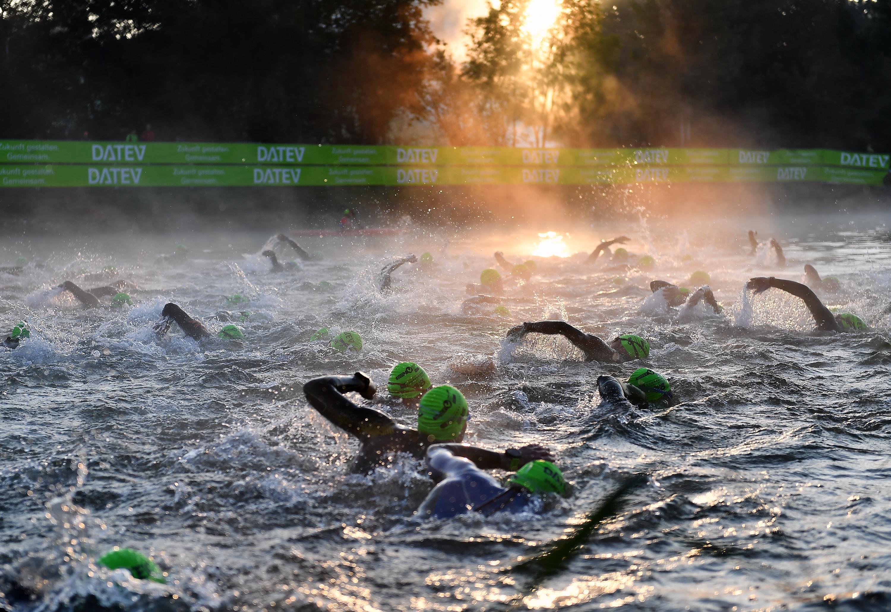 Schwimmstart beim Challenge Roth: Bei diesen Bildern läuft es Ihnen ...