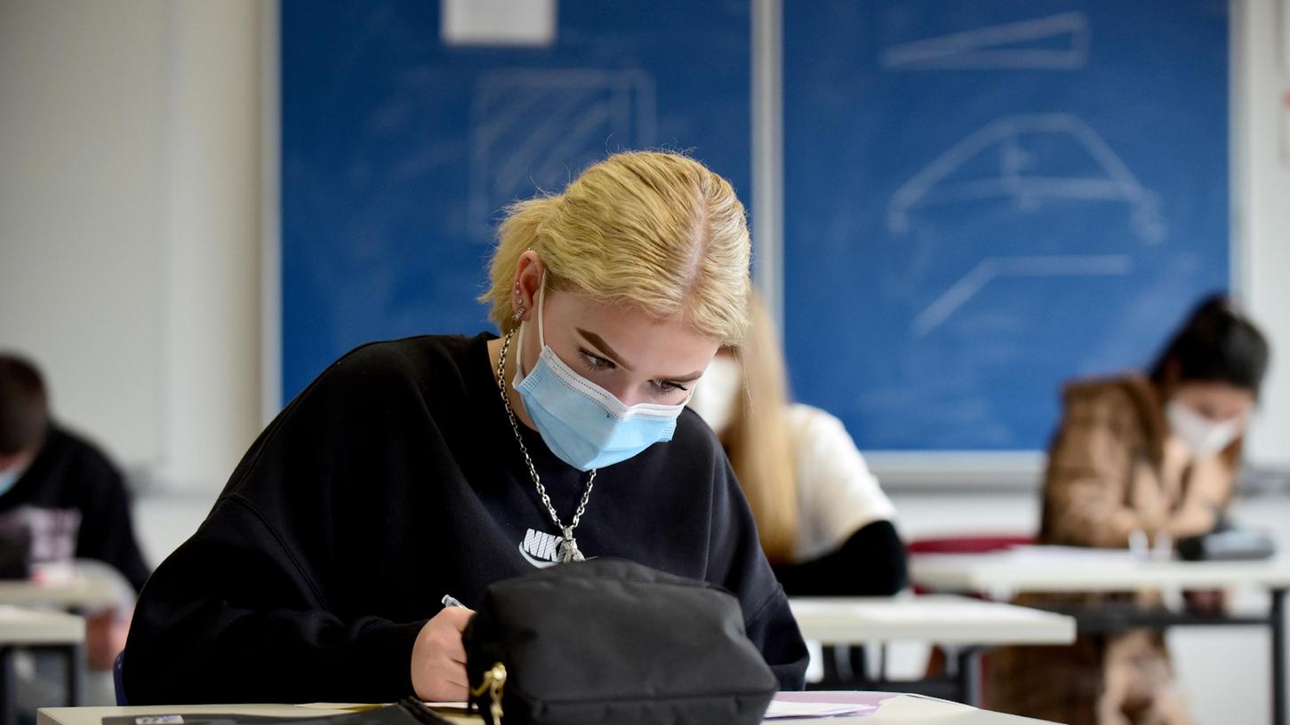 Üben und den Lernstoff festigen stehen bei der Sommerschule im Zentrum.
Üben und den Lernstoff festigen stehen bei der Sommerschule im Zentrum.