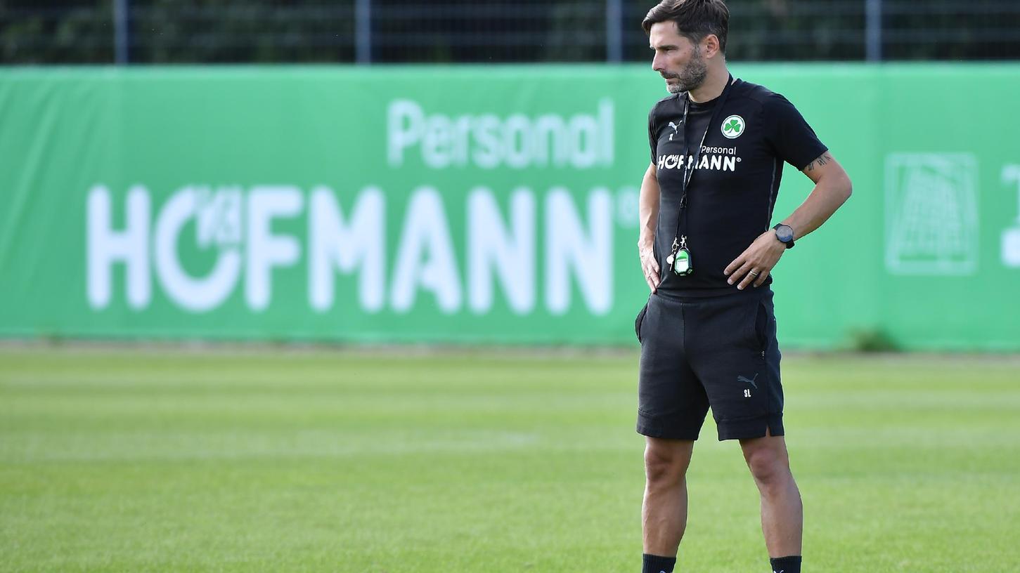 In dieser Woche will Stefan Leitl noch konzentrierter arbeiten, alle Trainingseinheiten finden unter Ausschluss der Öffentlichkeit statt.
In dieser Woche will Stefan Leitl noch konzentrierter arbeiten, alle Trainingseinheiten finden unter Ausschluss der Öffentlichkeit statt.