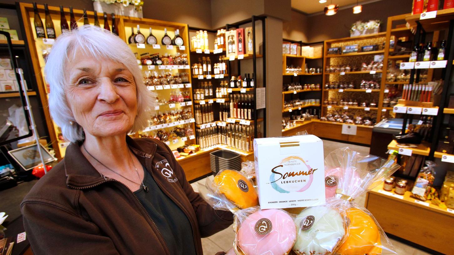 Die Sommerlebkuchen von Witte gibt es mit bonbonbunten, fruchtigen Glasuren.