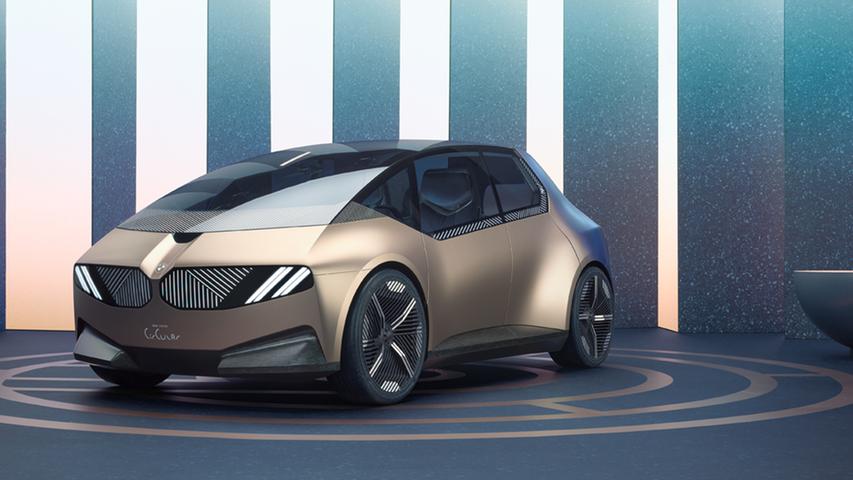  So stellt sich BMW das Stadtauto des Jahres 2040 vor: Der viersitzige iVision Circular besteht aus recycelbaren Materialien