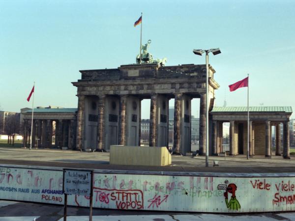 Der Roman "Glitterschnitter" erzählt vom Berlin der 1980er Jahre.