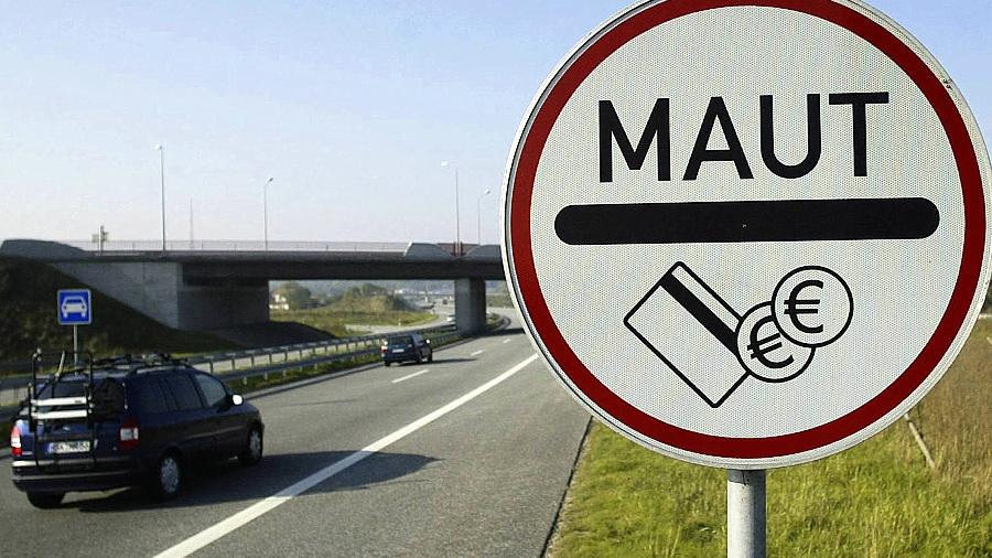 In vielen europäischen Ländern werden Autofahrer auf Autobahnen zur Kasse gebeten.