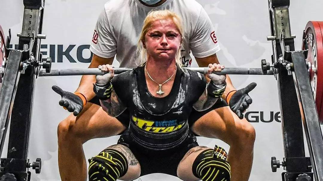 47 kg leichte Anja Schreiner hebelt physikalische Gesetze aus