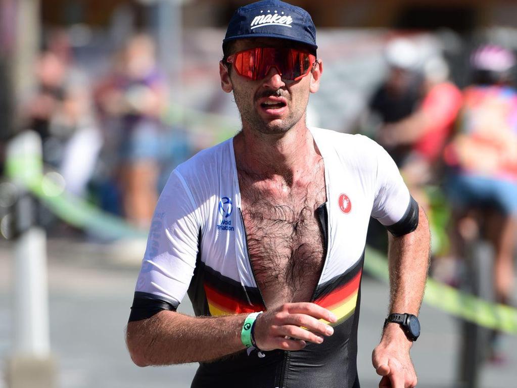 Trotz ordentlicher Hitze meisterte Tim Freitag den Marathonlauf in 3:33 Stunden.
Trotz ordentlicher Hitze meisterte Tim Freitag den Marathonlauf in 3:33 Stunden.