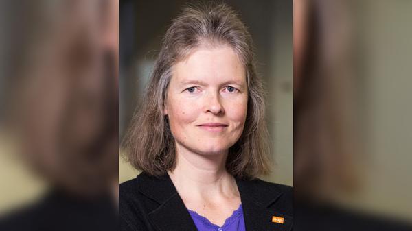 Inga Hager ist ausgebildete Physiotherapeutin. Erhaltene Stimmen: 8733.