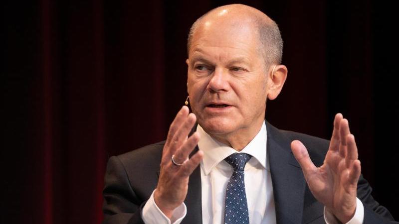 Nach Razzia im Finanzministerium: Scholz gerät unter Druck
Nach Razzia im Finanzministerium: Scholz gerät unter Druck