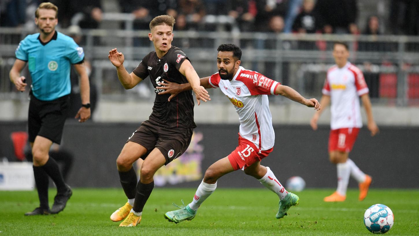 Der Aufsteiger der Saison beim Jahn: Sarpreet Singh (rechts) ist am Siegeszug des Spitzenreiters maßgeblich beteiligt.  