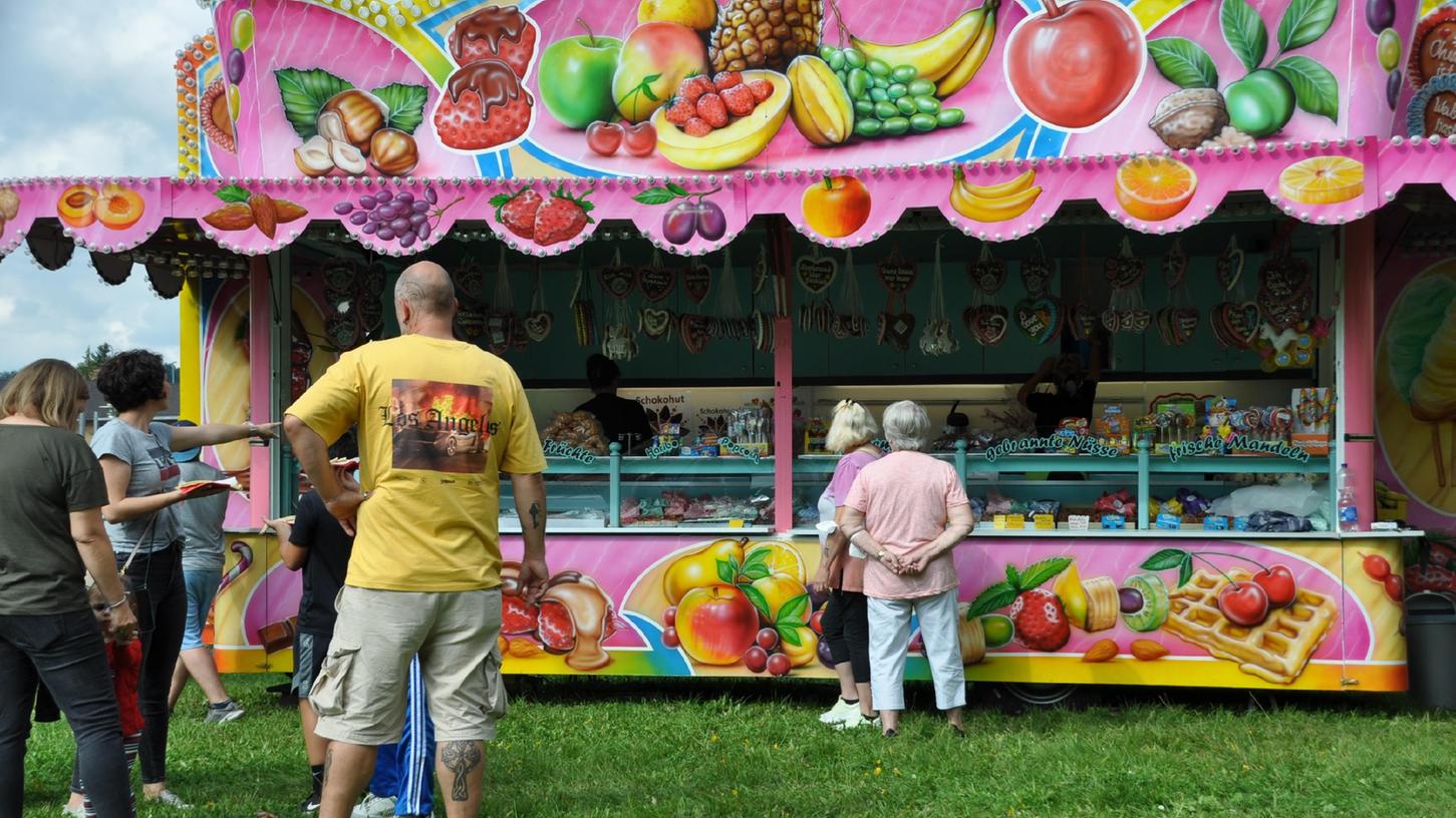 Natürlichen dürfen bei der Pop-Up-Kerwa im Engelgarten süße Leckereien nicht fehlen.
Natürlichen dürfen bei der Pop-Up-Kerwa im Engelgarten süße Leckereien nicht fehlen.