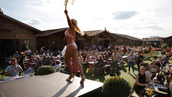 Bei strahlendem Sonnenschein fanden sich die Franken am Airport ein und konnten sich endlich wieder vor Publikum präsentieren.