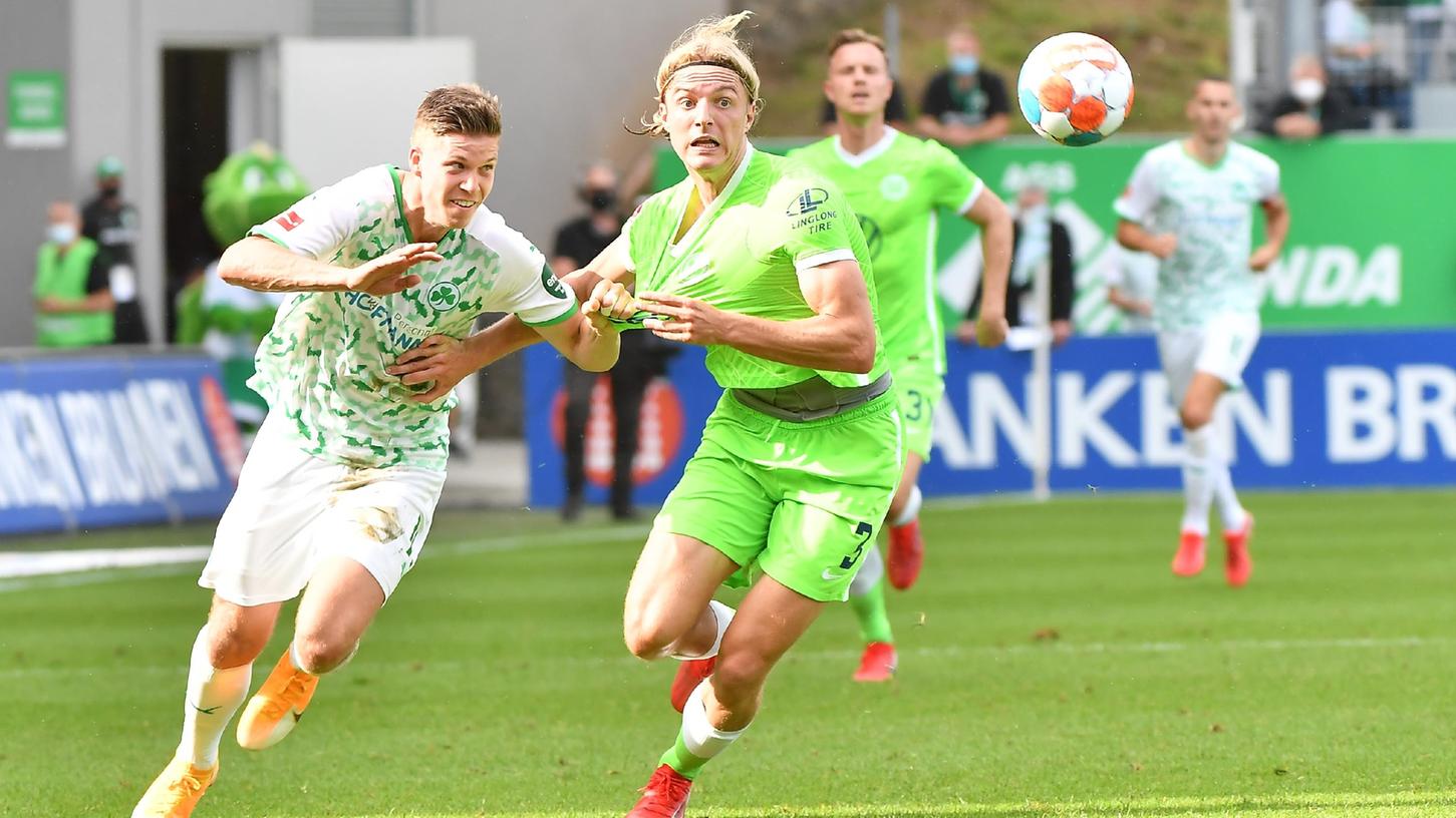 Stoßstürmer, Zielspieler und Grundlage für einen veränderten Ansatz: Cedric Itten (links) macht die Spielvereinigung variabler, auch wenn noch nicht alle vom neuen Weg überzeugt sind.
Stoßstürmer, Zielspieler und Grundlage für einen veränderten Ansatz: Cedric Itten (links) macht die Spielvereinigung variabler, auch wenn noch nicht alle vom neuen Weg überzeugt sind.
