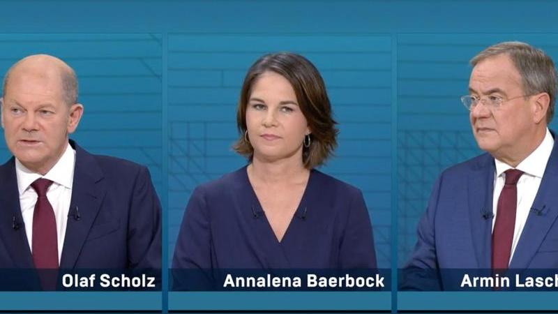 Alle drei Kanzlerkandidaten kupferten laut einem Plagiatsjäger bei ihren Büchern ab - ganz besonders Annalena Baerbock.
Alle drei Kanzlerkandidaten kupferten laut einem Plagiatsjäger bei ihren Büchern ab - ganz besonders Annalena Baerbock.
