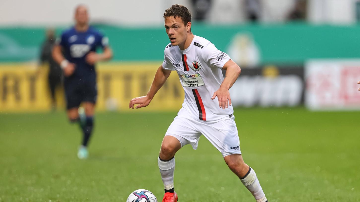 Über Würzburg nach Köln: Der einstige Fürther Publikumsliebling Patrick Sontheimer spielt jetzt in der dritten Liga für die Viktoria.
Über Würzburg nach Köln: Der einstige Fürther Publikumsliebling Patrick Sontheimer spielt jetzt in der dritten Liga für die Viktoria.