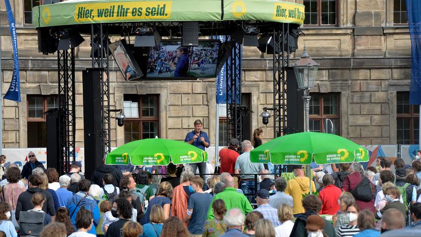 Eine Bühne auf einem großen Platz mit einem prominenten Politiker ist in diesen politischen Wochen in Erlangen so gut wie nicht zu finden.
