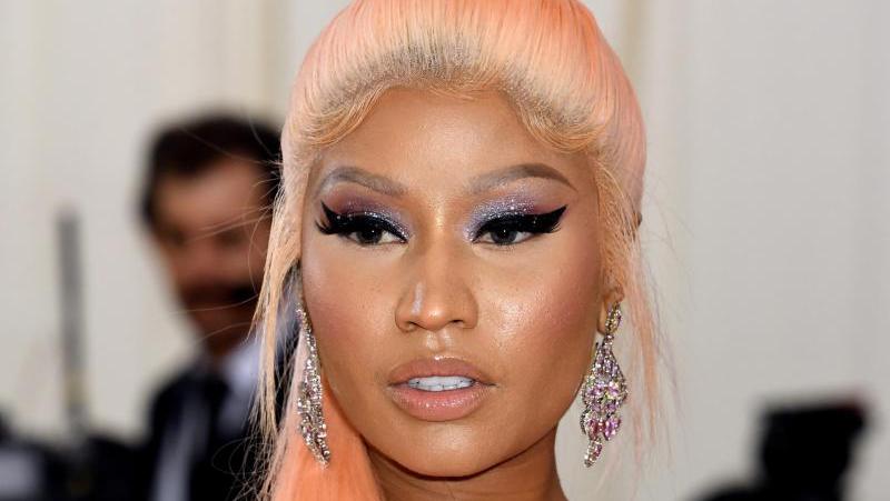 Rapperin Nicki Minaj erntet für ihren Impf-Tweet viel Kritik. Rapperin Nicki Minaj erntet für ihren Impf-Tweet viel Kritik.