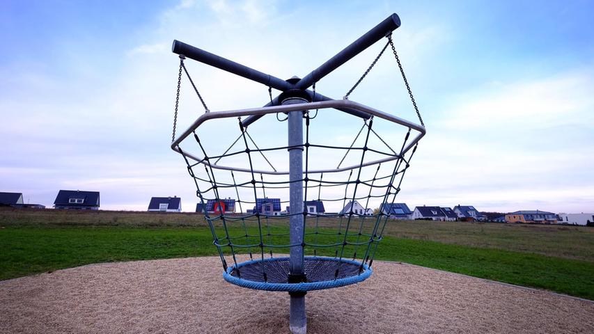 Auch eine Frage, die bei der Gesamtfortschreibung des FNP bedacht werden muss: Wie viel Fläche soll künftig noch für neue Wohnbebauung verwendet werden?
Auch eine Frage, die bei der Gesamtfortschreibung des FNP bedacht werden muss: Wie viel Fläche soll künftig noch für neue Wohnbebauung verwendet werden?