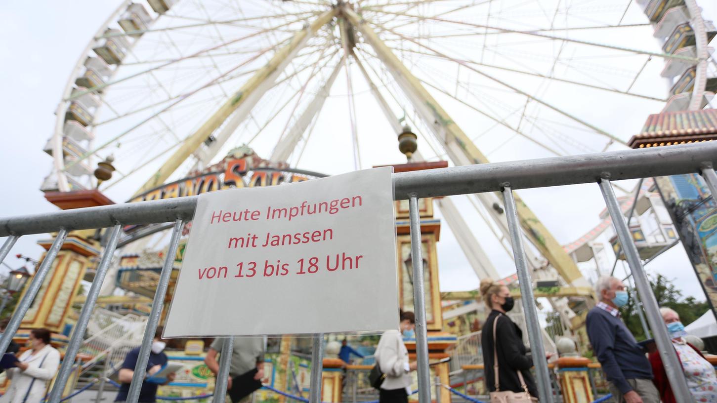 In Wernigerode gibt es mobile Impfungen am Riesenrad. Das mobile Impfteam in Neumarkt macht am Wochenende auf der Freynacht und am Neumarkter Flugfeld Station.
In Wernigerode gibt es mobile Impfungen am Riesenrad. Das mobile Impfteam in Neumarkt macht am Wochenende auf der Freynacht und am Neumarkter Flugfeld Station.
