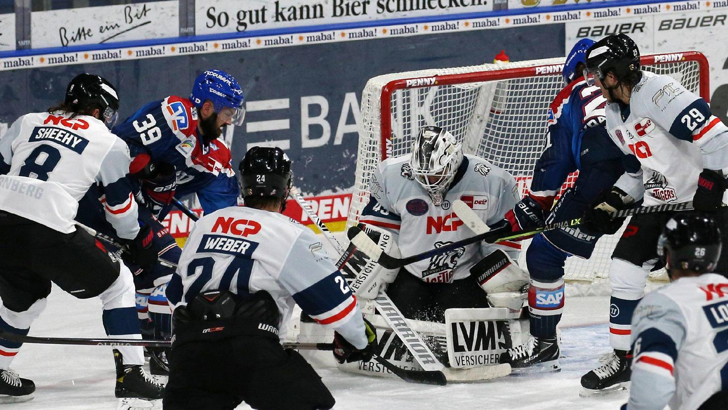 Viel Verkehr: Ilya Sharipov zeigte in Mannheim aber auch unter Druck eine starke Leistung. Viel Verkehr: Ilya Sharipov zeigte in Mannheim aber auch unter Druck eine starke Leistung.