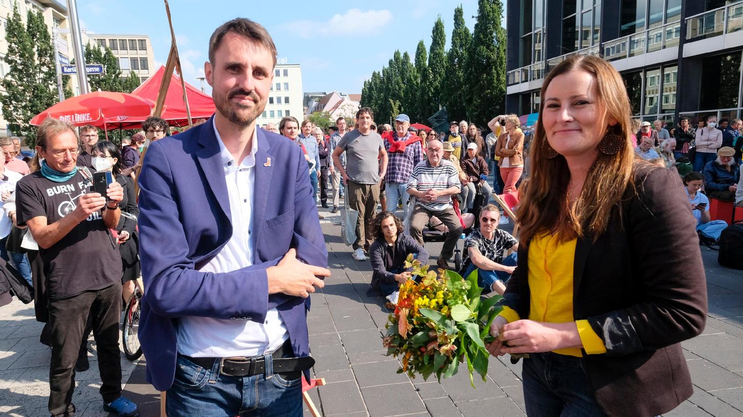 Wahlkampfendspurt in Nürnberg: Linken-Spitzenkandidatin Janine Wissler kämpft um Stimmen Wahlkampfendspurt in Nürnberg: Linken-Spitzenkandidatin Janine Wissler kämpft um Stimmen