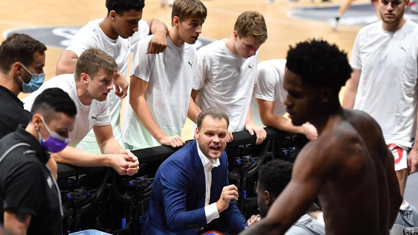 Hatte am Ende nichts mehr zu motzen: Chefcoach Vytautas Buzas. Hatte am Ende nichts mehr zu motzen: Chefcoach Vytautas Buzas.