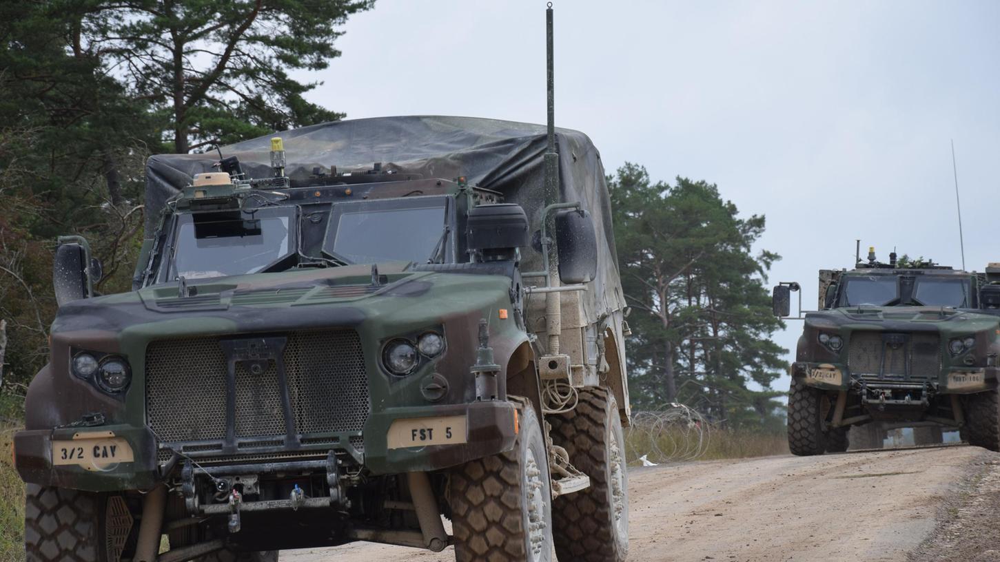 Militärfahrzeuge, hier der Hummer-Nachfolger Oshkosh, werden verstärkt auf den Straßen zwischen Grafenwöhr und Hohenfels unterwegs sein. 