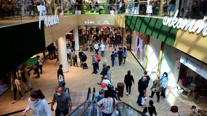 Einkaufszentrum belebt die Fürther Innenstadt