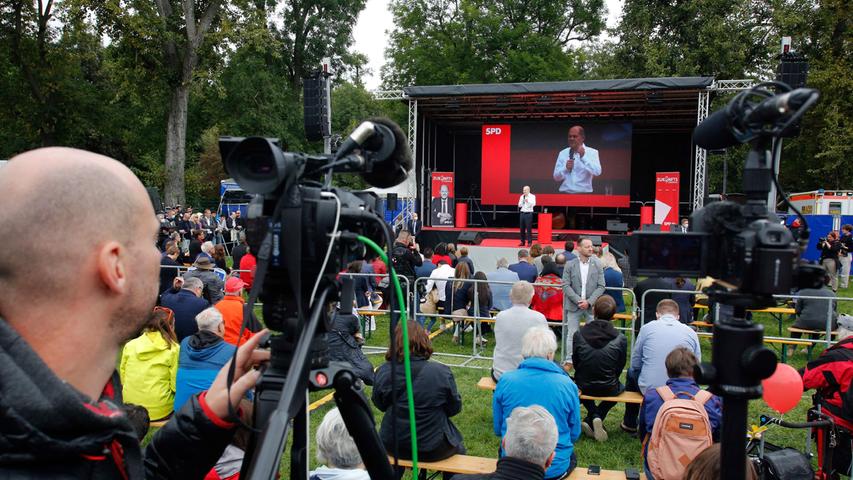 Mit Alt-OB Maly: SPD-Kanzlerkandidat Scholz kämpft in Nürnberg um letzte Wählerstimmen