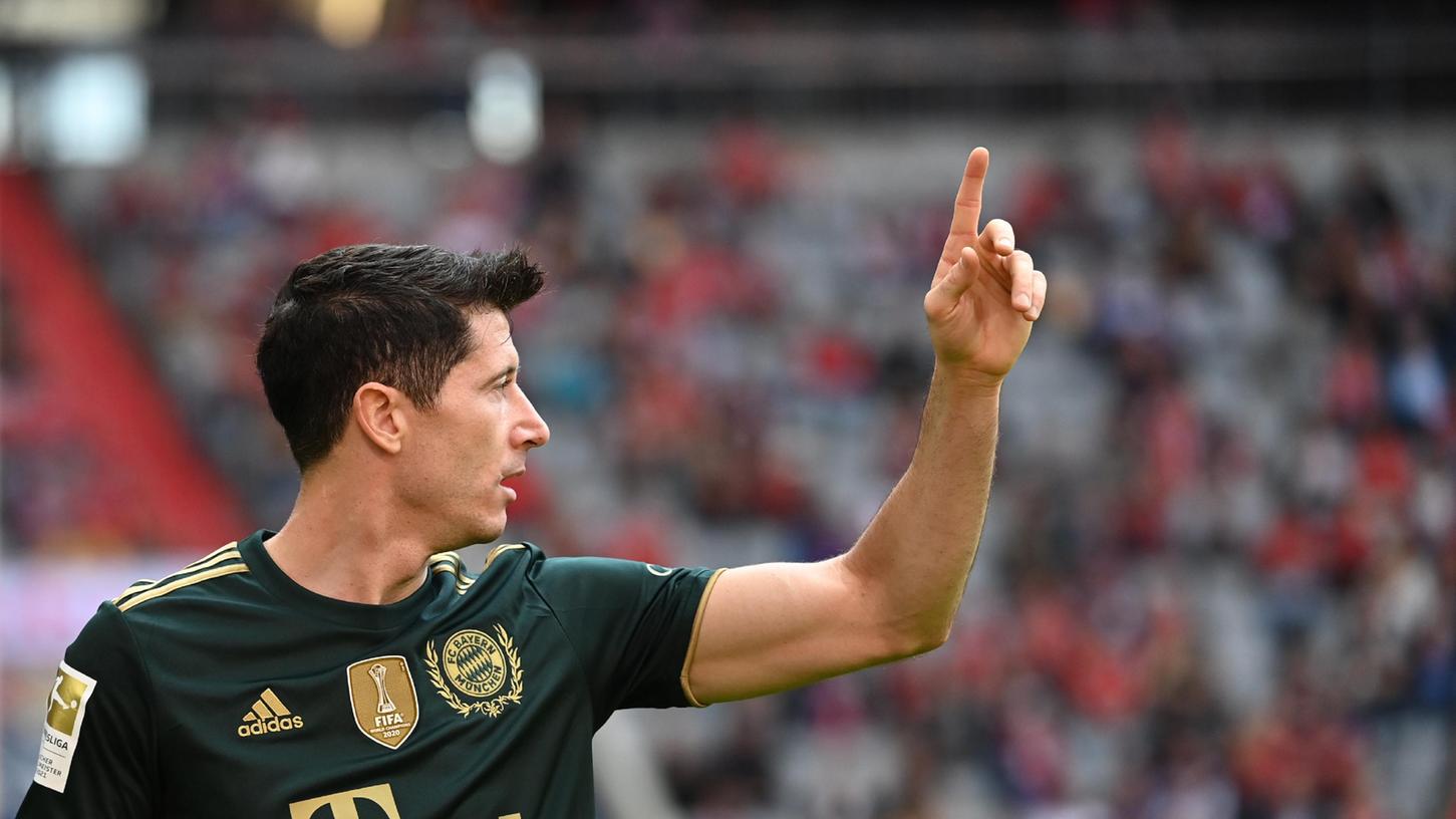 Er trifft. Und trifft. Und trifft. Am Dienstag wird der torhungrige Robert Lewandowski geehrt.
Er trifft. Und trifft. Und trifft. Am Dienstag wird der torhungrige Robert Lewandowski geehrt.
