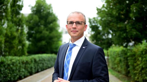 Der Wahlkreis Fürth ist für die CSU eine sichere Bank. Immer wieder holte Christian Schmidt das Direktmandat. Als er nicht mehr zur Wahl stand, wurde Tobias Winkler als Kandidat auserkoren - 2021 setzten die meisten Wähler ihr Kreuz hinter seinen Namen.