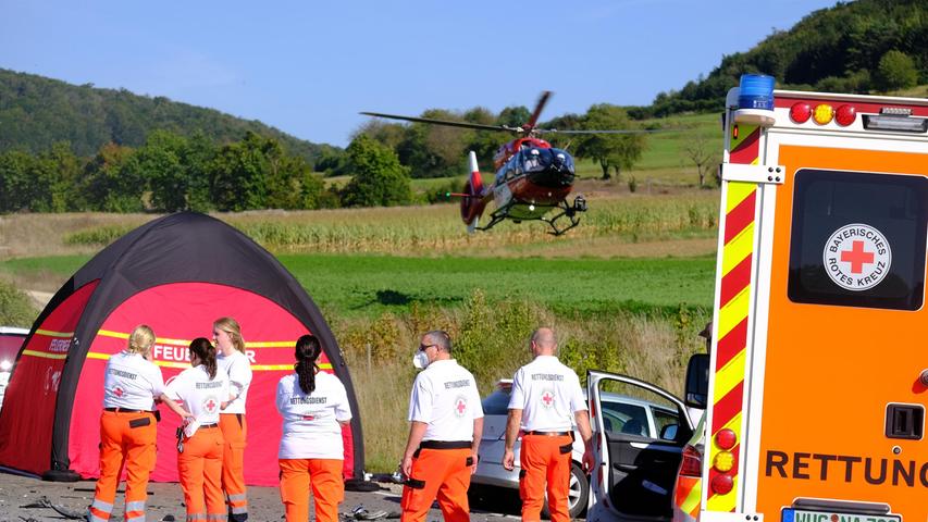 Drei Tote und zwei Schwerverletzte: Tragischer Unfall auf der B2 bei Weißenburg