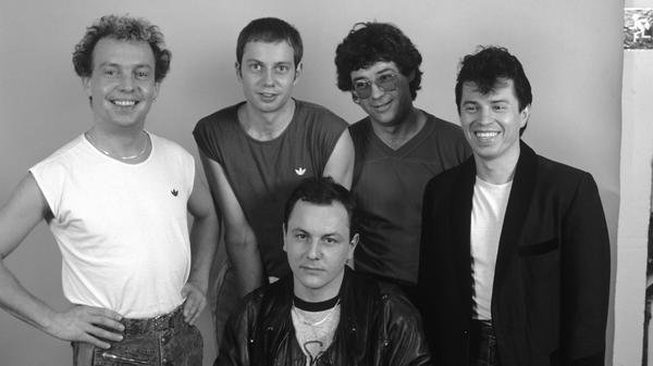 Der frühere Schlagzeuger und Mitgründer der bayerischen Kultband Spider Murphy Gang, Franz Trojan, ist im Alter von 64 Jahren gestorben.