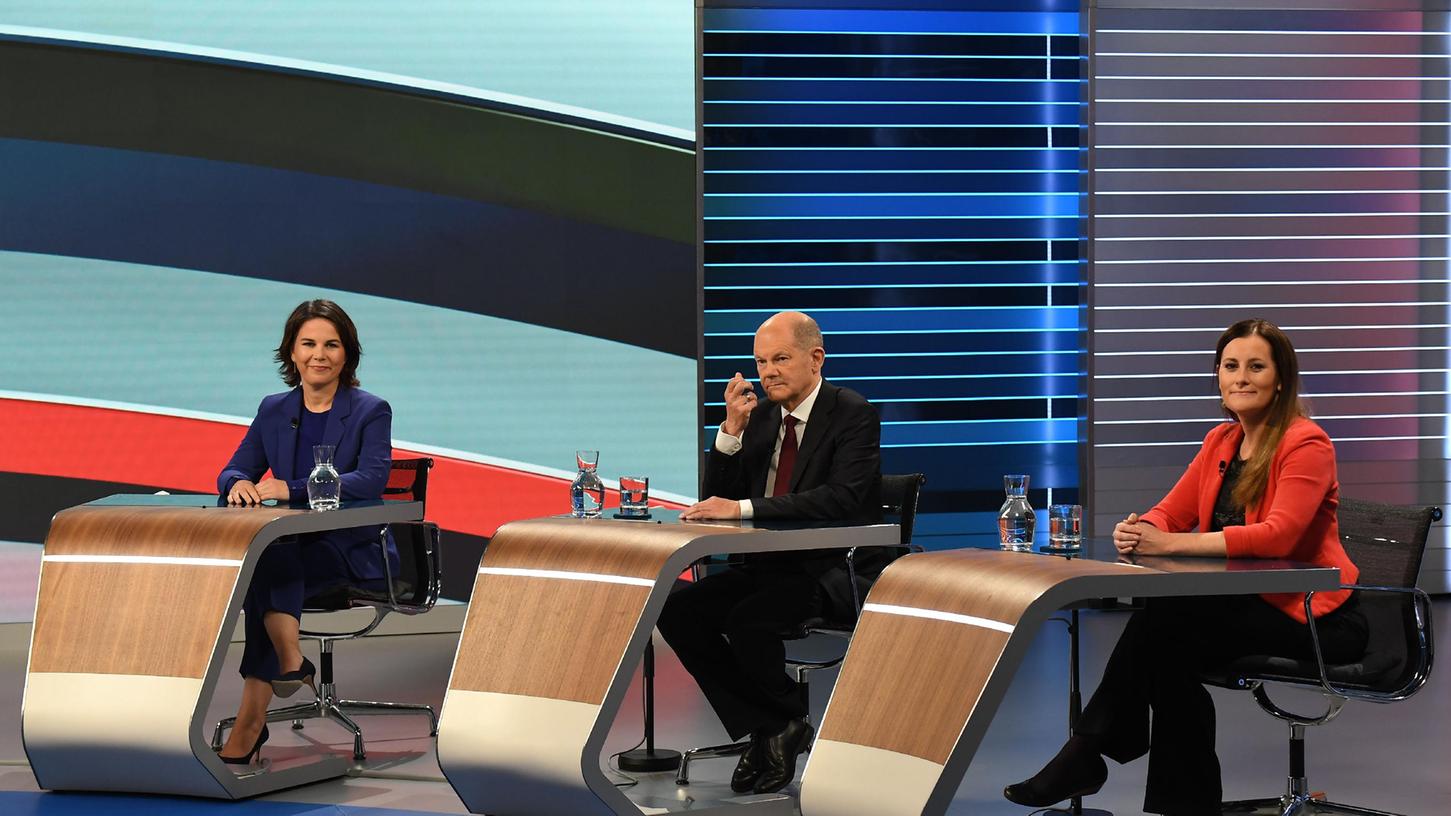 Drei Tage vor der Bundestagswahl stellten sich die Spitzenkandidatinnen und Spitzenkandidaten einem letzten großen Schlagabtausch im Fernsehen.