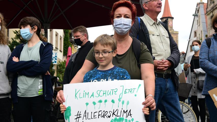 Klimaschützer setzen auch in Fürth ein eindrucksvolles Zeichen