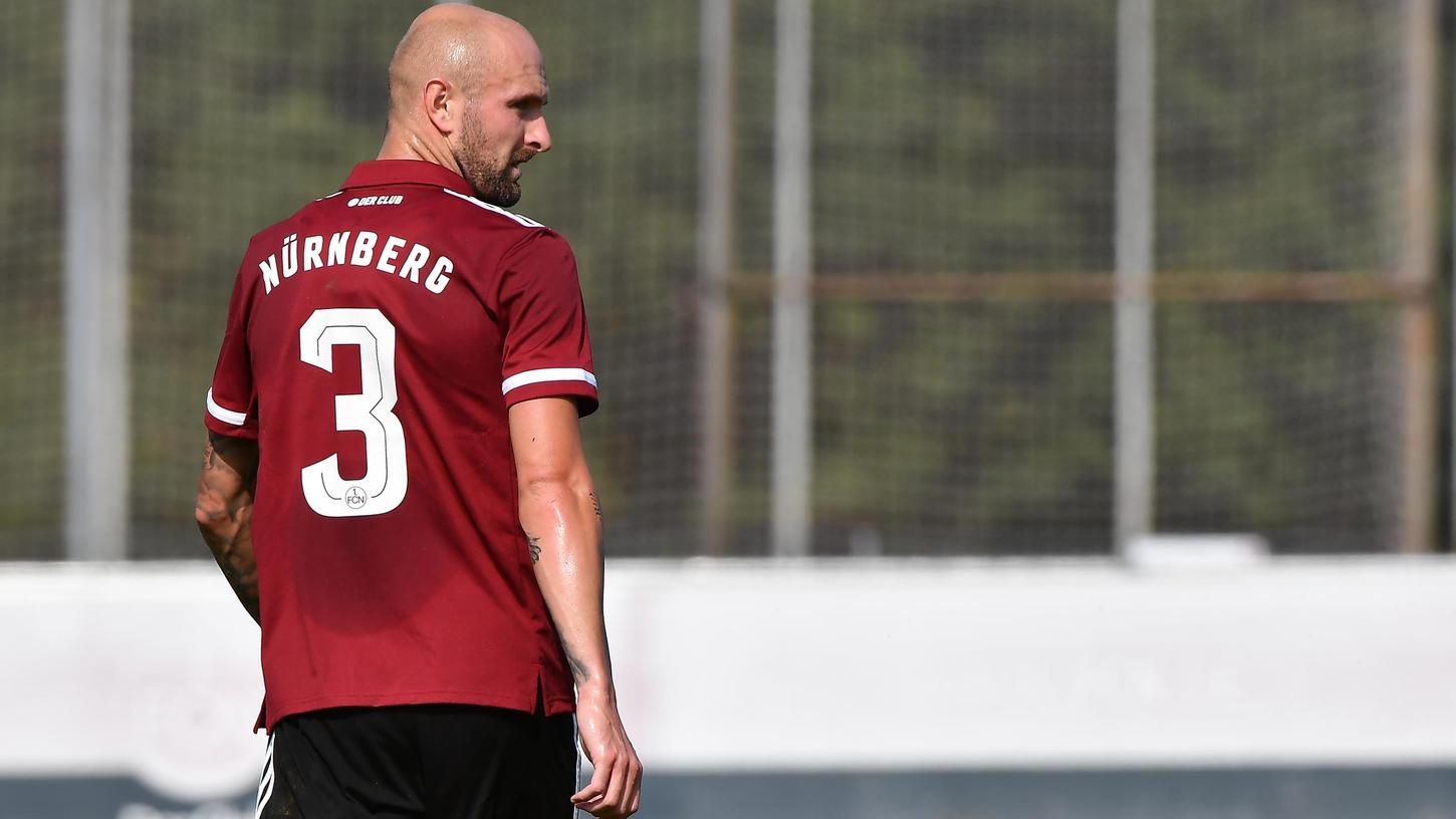 Konstantin Rausch - noch einer für die Ü30 beim 1. FC Nürnberg. Wobei es ja angeblich keine jungen und alten Spieler gibt, sondern nur gute und weniger gute.