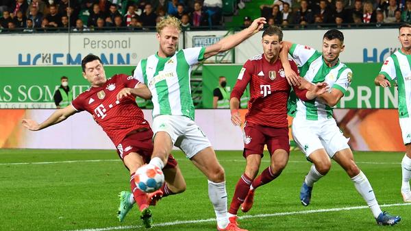 Ein klassisches Griesbeck-Spiel in dieser Saison: viel gelaufen, unermüdlich gekämpft, aber am Ende wieder ein etwas unglücklicher Auftritt. Beim 0:3 war es ein Stellungsfehler gegen Lewandowski, der sein Eigentor begünstigte, in der 74. Minute hätte er auch auf der anderen Seite treffen können, schloss aber zu überhastet ab.
