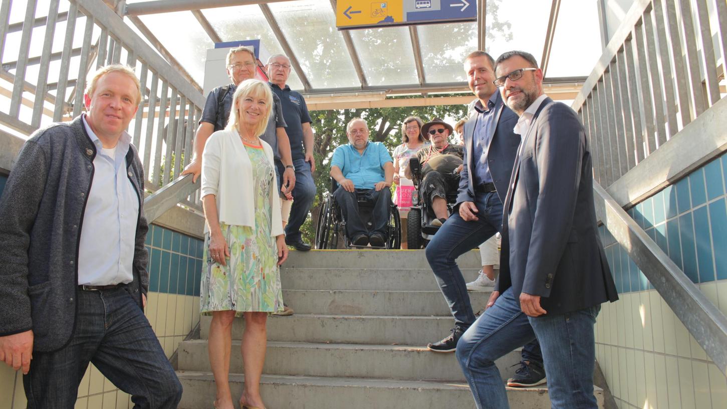 Endstation für Gehbehinderte: Ministerin soll Gmünder Bahnhof ausbauen helfen Endstation für Gehbehinderte: Ministerin soll Gmünder Bahnhof ausbauen helfen