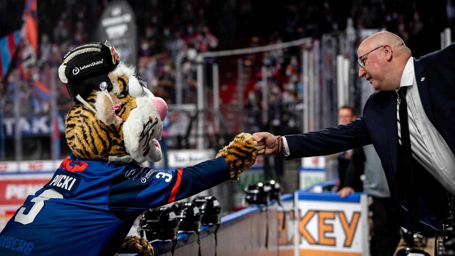 Auch Pucki sagt Tschüss: Frank Fischöder ist nicht mehr der Chefcoach der Ice Tigers.