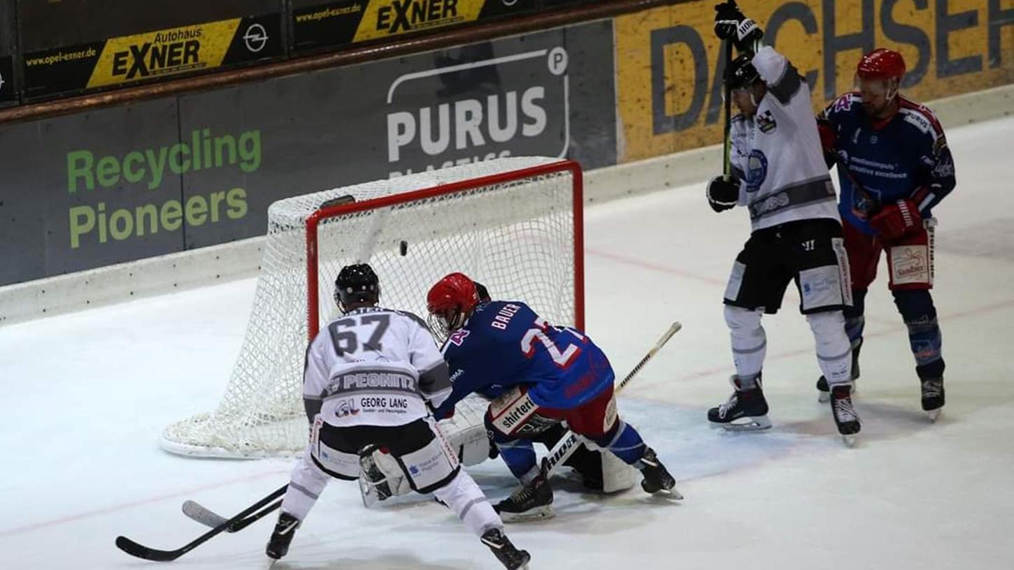 Nicht aufs Eis durften die Spieler der Ice Dogs am Sonntag - aus einem ungewöhnlichen Grund.
Nicht aufs Eis durften die Spieler der Ice Dogs am Sonntag - aus einem ungewöhnlichen Grund.