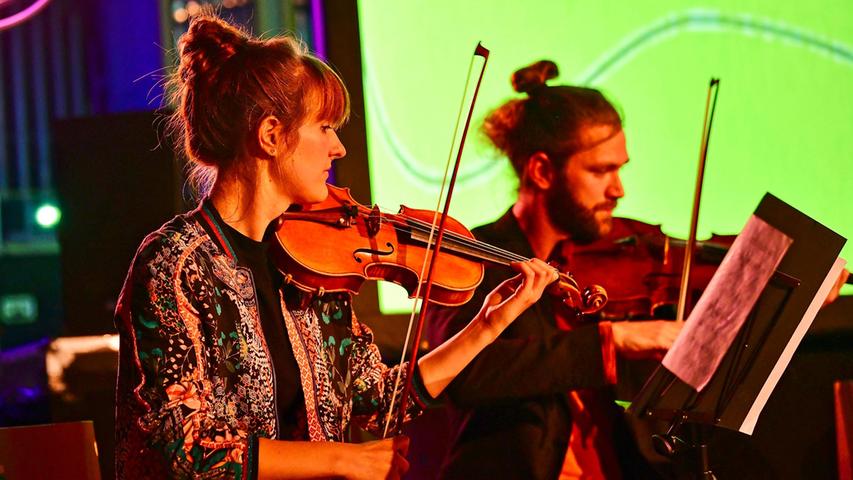 Birka Falter präsentierte ihr Projekt gemeinsam mit dem ensemble katharsis.
Birka Falter präsentierte ihr Projekt gemeinsam mit dem ensemble katharsis.