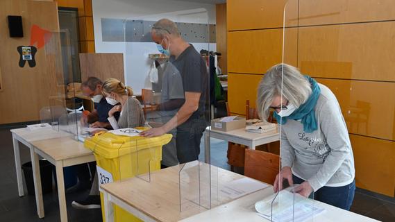Erlangen: Viel Arbeit in den Briefwahlbezirken