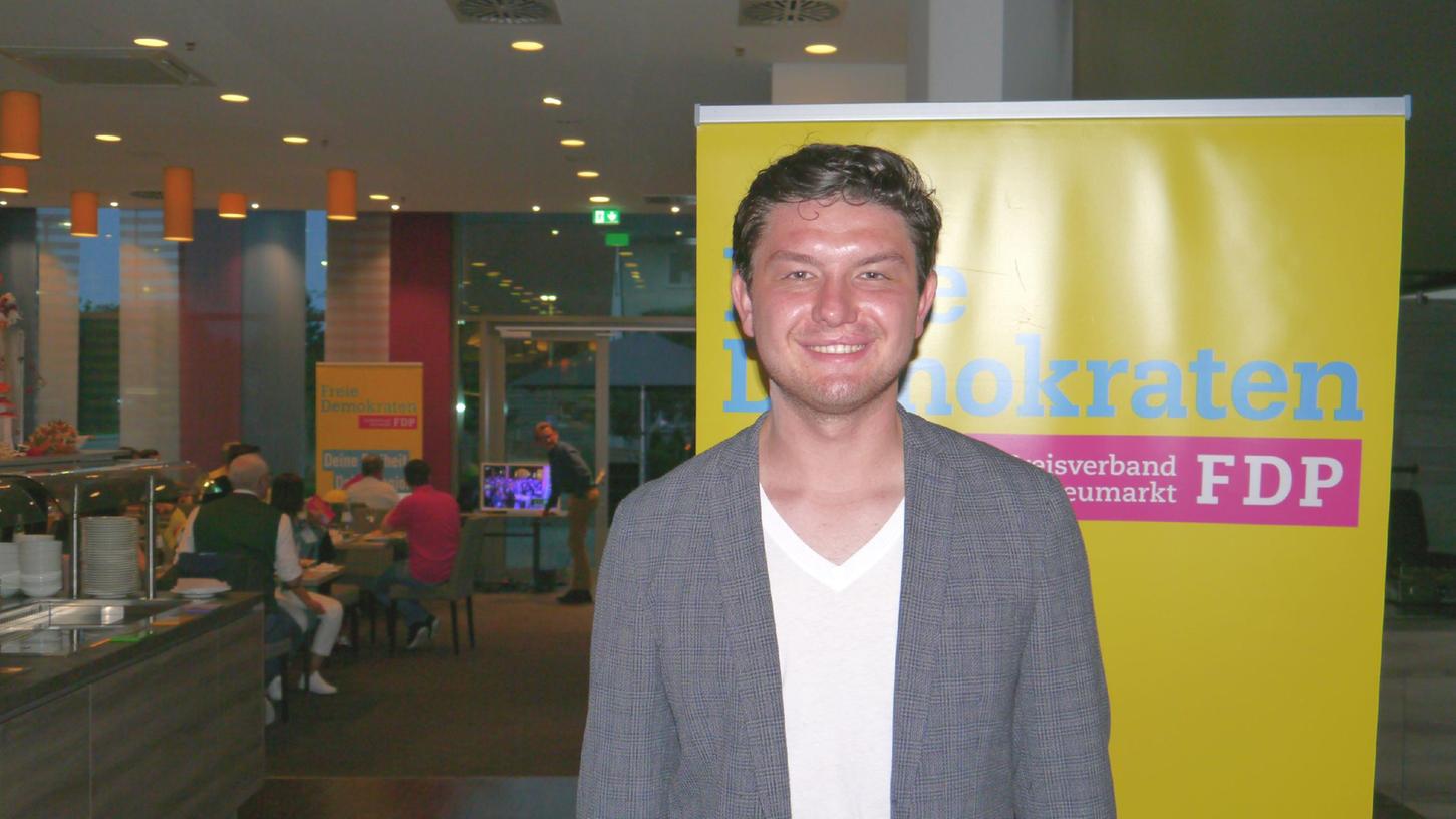Nils Gründer, FDP, ärgert sich über die "Fake Kampagne" der CSU. Nils Gründer, FDP, ärgert sich über die "Fake Kampagne" der CSU.