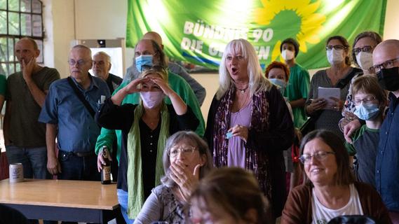 Zwischen Ernüchterung und Freude: Die Wahlparty der Grünen in Fürth