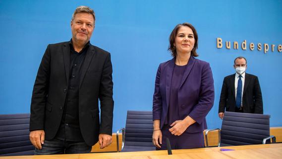 Grüne und FDP treffen sich schon am Mittwoch - Habeck soll Vizekanzler werden Grüne und FDP treffen sich schon am Mittwoch - Habeck soll Vizekanzler werden
