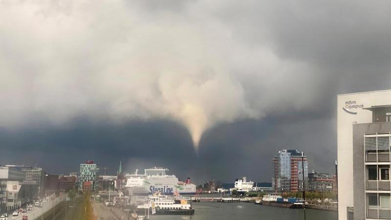 Tornado über Kiel: Mehrere Menschen wurden durch die Luft gewirbelt und teilweise schwer verletzt.