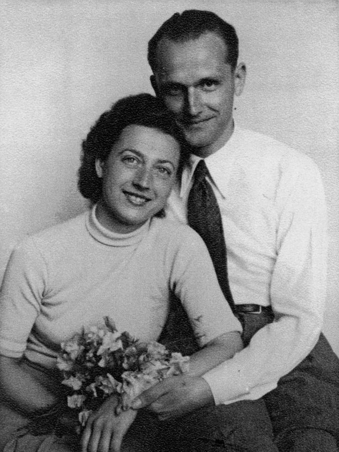 Herta Raab als junge Frau, mit ihrem Mann Alfred.
Herta Raab als junge Frau, mit ihrem Mann Alfred.