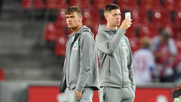 Köln-Coach Steffen Baumgart hat den Rheinländern erfrischenden Offensivfußball verordnet. Dass ein dreifacher Punktgewinn gegen den Tabellensiebten einer außerordentlichen Leistung bedarf, ist deshalb auch Leon Schaffran und dem angeschlagenen Cedric Itten, deren Team sich zuletzt gegen die Bayern mehr als ordentlich aus der Affäre gezogen hat, im Vorfeld klar.