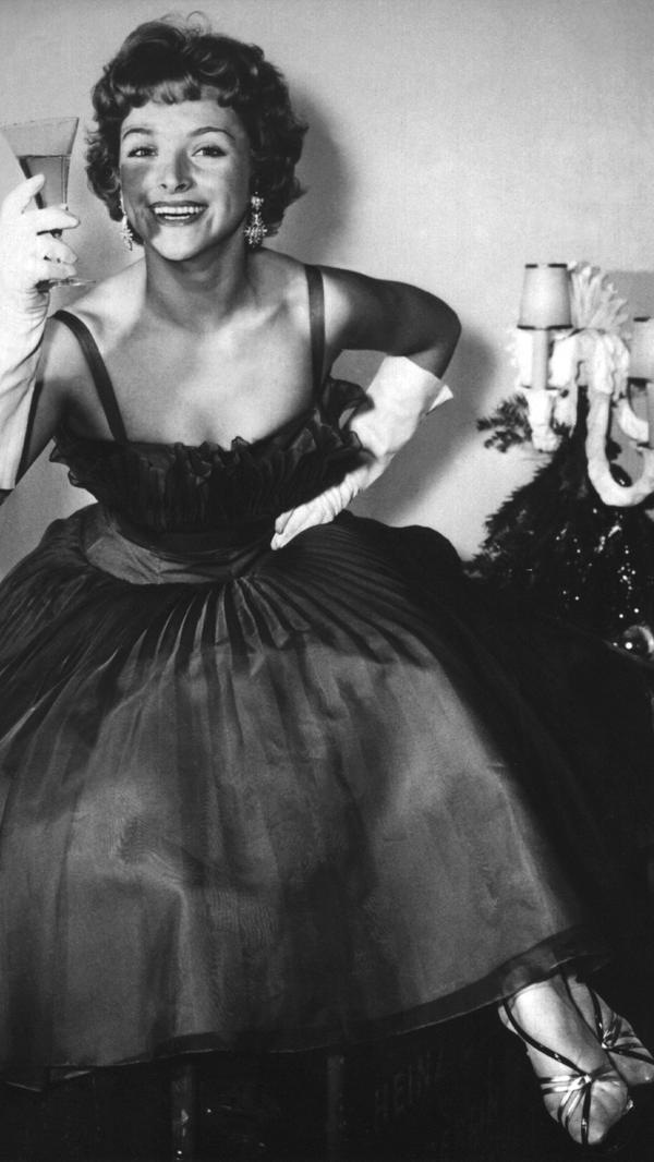 Die Schauspielerin Herta Staal in der Rolle der Marietta in der Operette «Ihre Durchlaucht» von Jacques Offenbach. Die gebürtige Österreicherin ist am 2. Oktober in München im Alter von 91 Jahren gestorben.